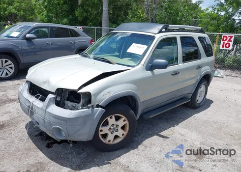 2005 Ford Escape Xlt from USA, damaged, VIN 1FMYU03165KB42372